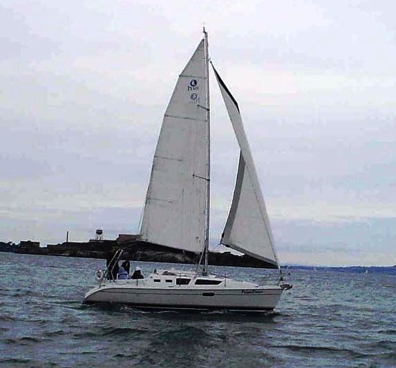 Navalia - Imbarcazione Hunter 326 2