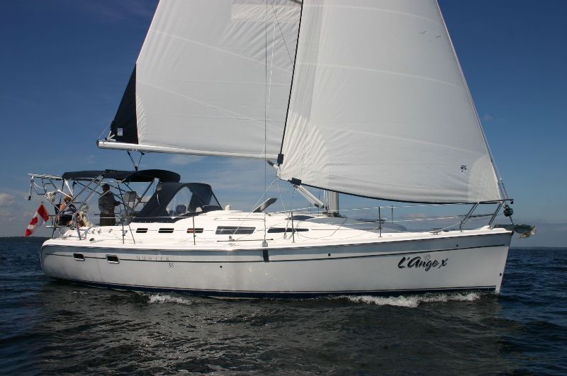 Navalia - Imbarcazione Hunter 38 1