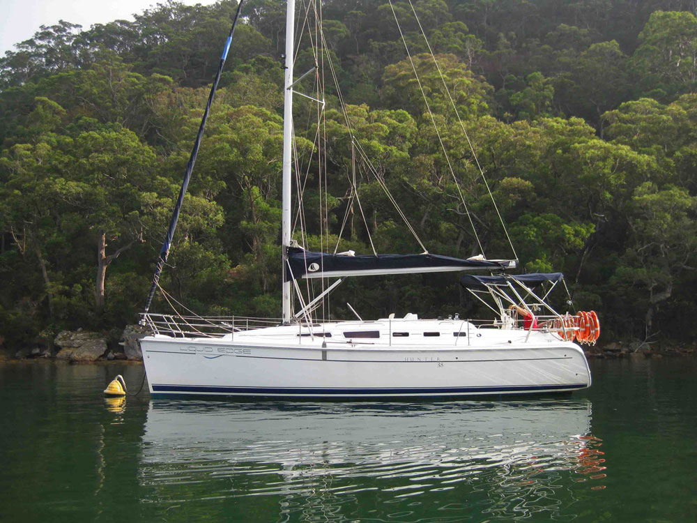 Navalia - Imbarcazione Hunter 38 3