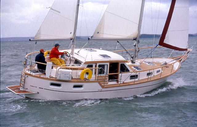 Navalia - Imbarcazione Nauticat 331 2