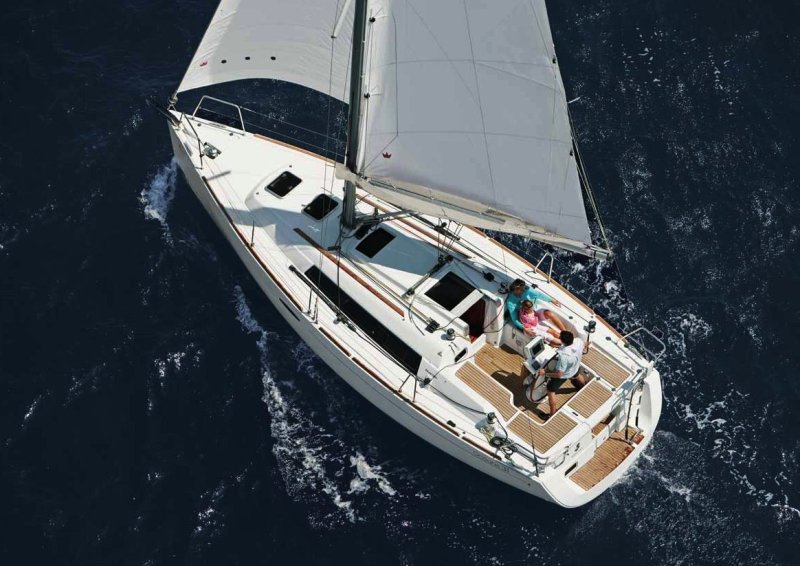 Navalia - Imbarcazione Oceanis 31 2