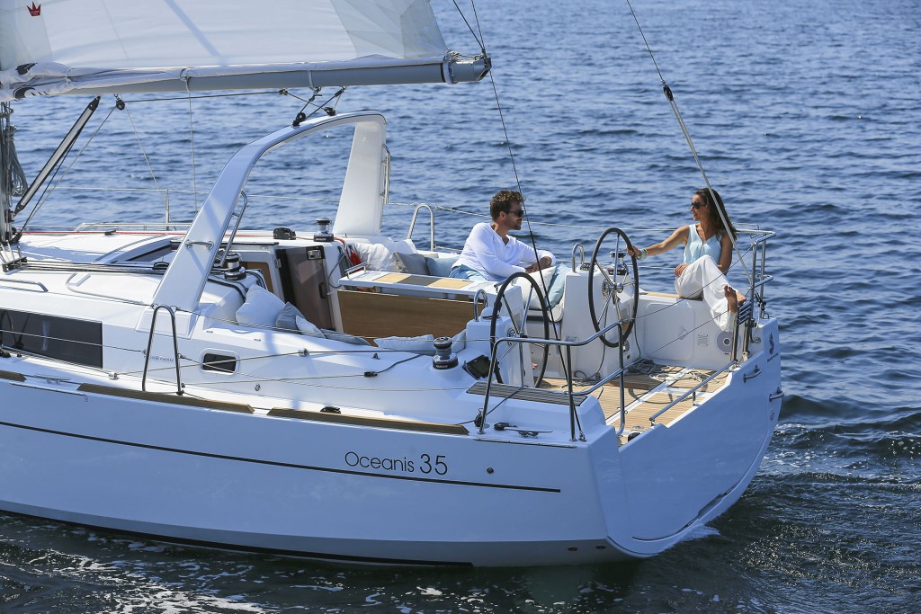 Navalia - Imbarcazione Oceanis 35 – 3 cab. 4