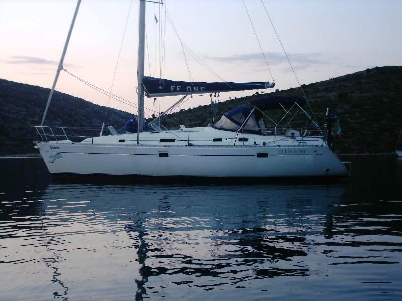 Navalia - Imbarcazione Oceanis 381 1