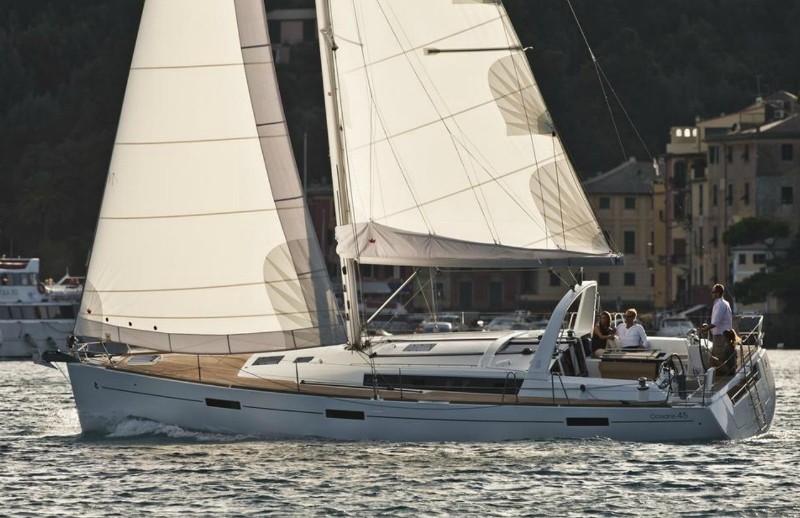 Navalia - Imbarcazione Oceanis 45 – 3 cab. 1