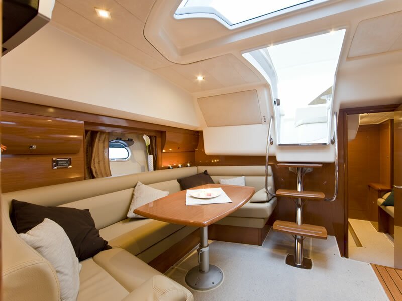 Navalia - Imbarcazione Prestige 38S 5