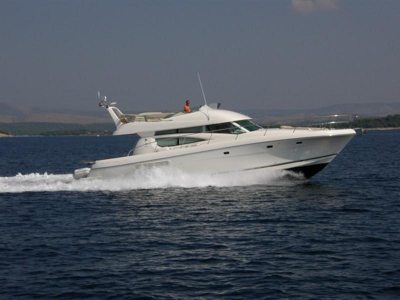 Navalia - Imbarcazione Prestige 46 Fly 2