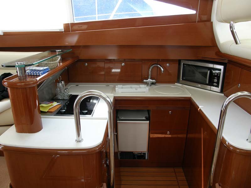 Navalia - Imbarcazione Prestige 46 Fly 8