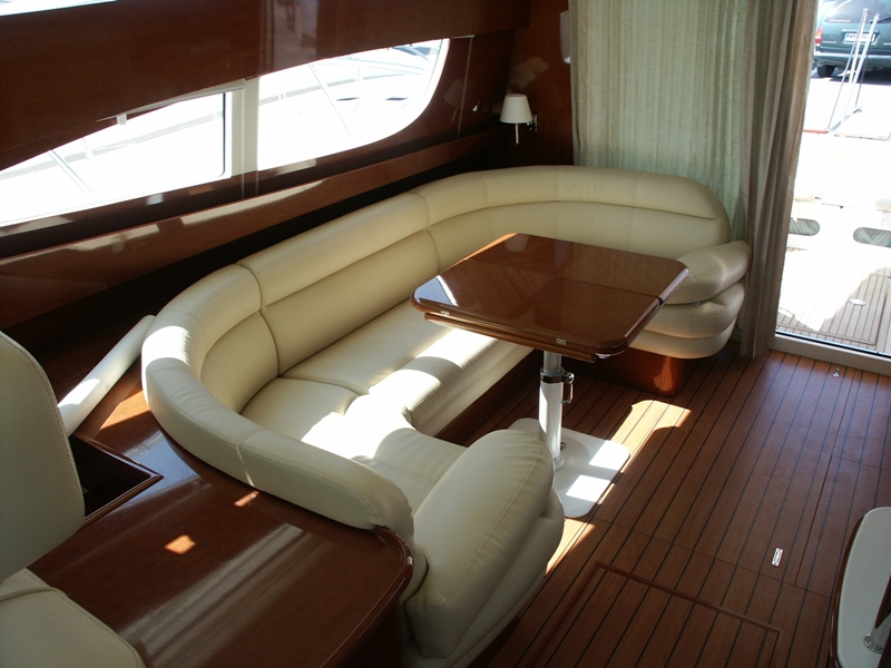 Navalia - Imbarcazione Prestige 46 7