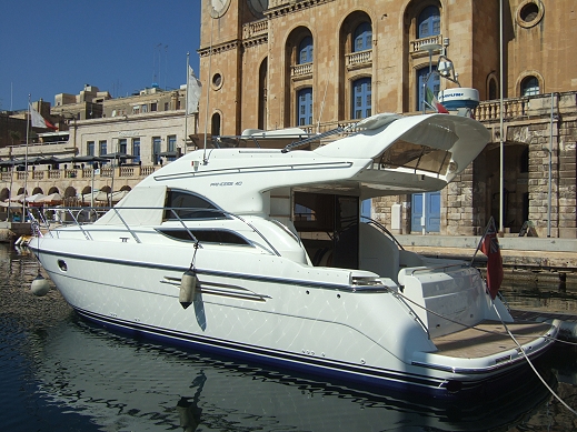 Navalia - Imbarcazione Princess 40 Fly 2