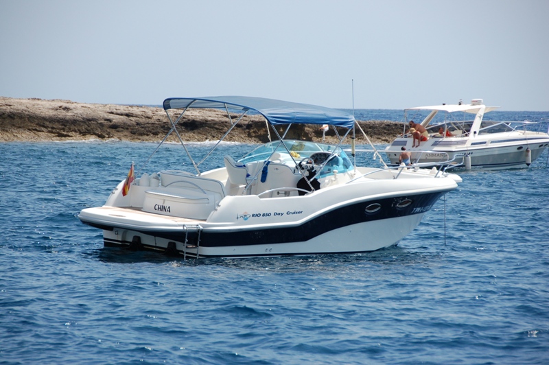 Navalia - Imbarcazione Rio 850 Day Cruiser 2