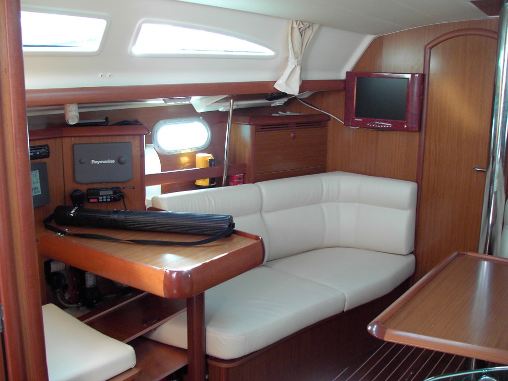 Navalia - Imbarcazione Sun Odyssey 37 – 2 cab. 7