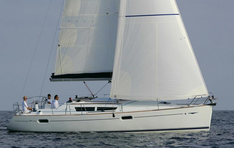 Navalia - Imbarcazione Sun Odyssey 39i con 2 wc 1