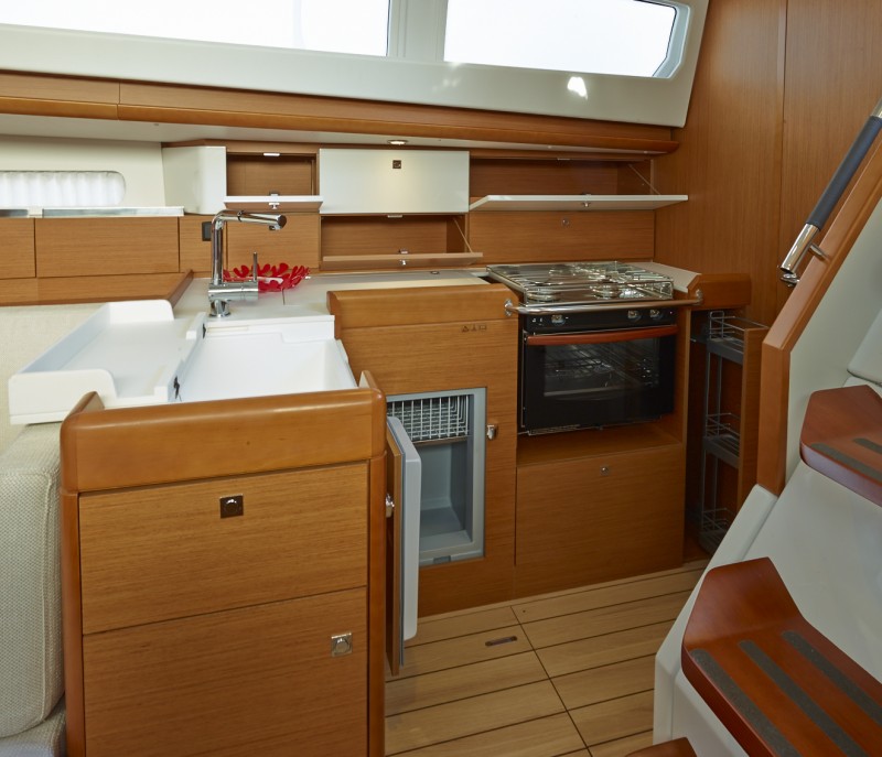 Navalia - Imbarcazione Sun Odyssey 44 DS – 3 cab. 9