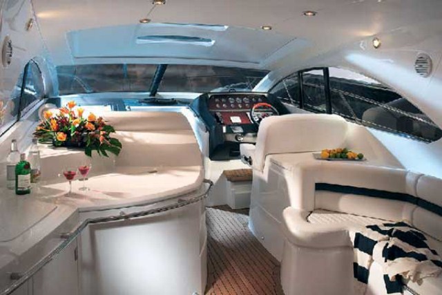 Navalia - Imbarcazione Sunseeker Portofino 47 6